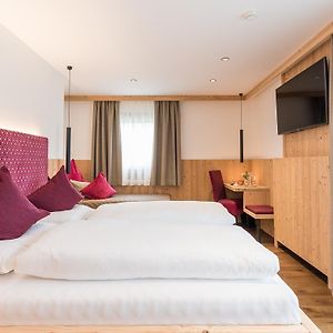 Dreibettzimmer